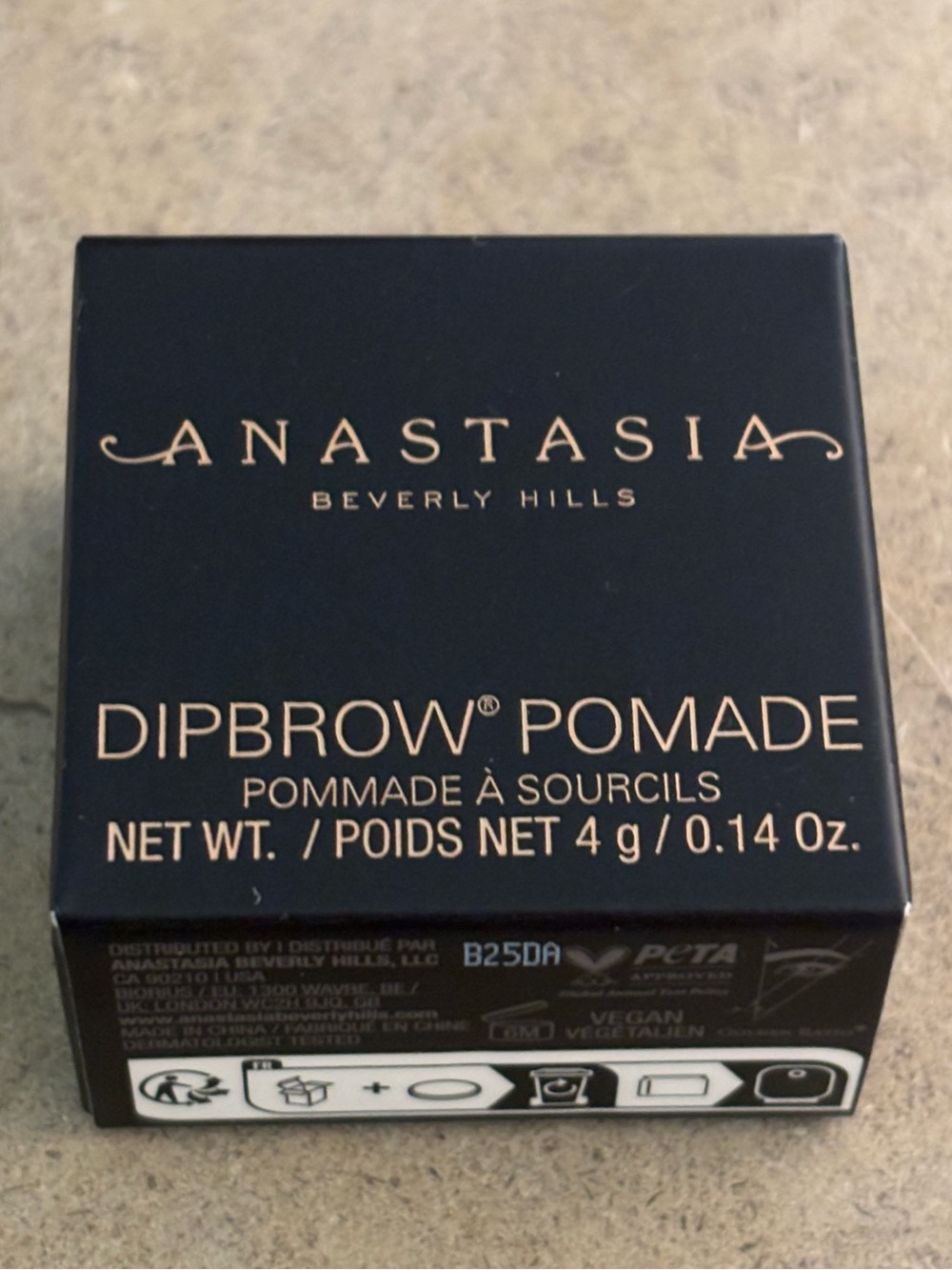 Anastasia Beverly Hills Dipbrow Pomade Medium Brown NEW UNOPENED Vegan